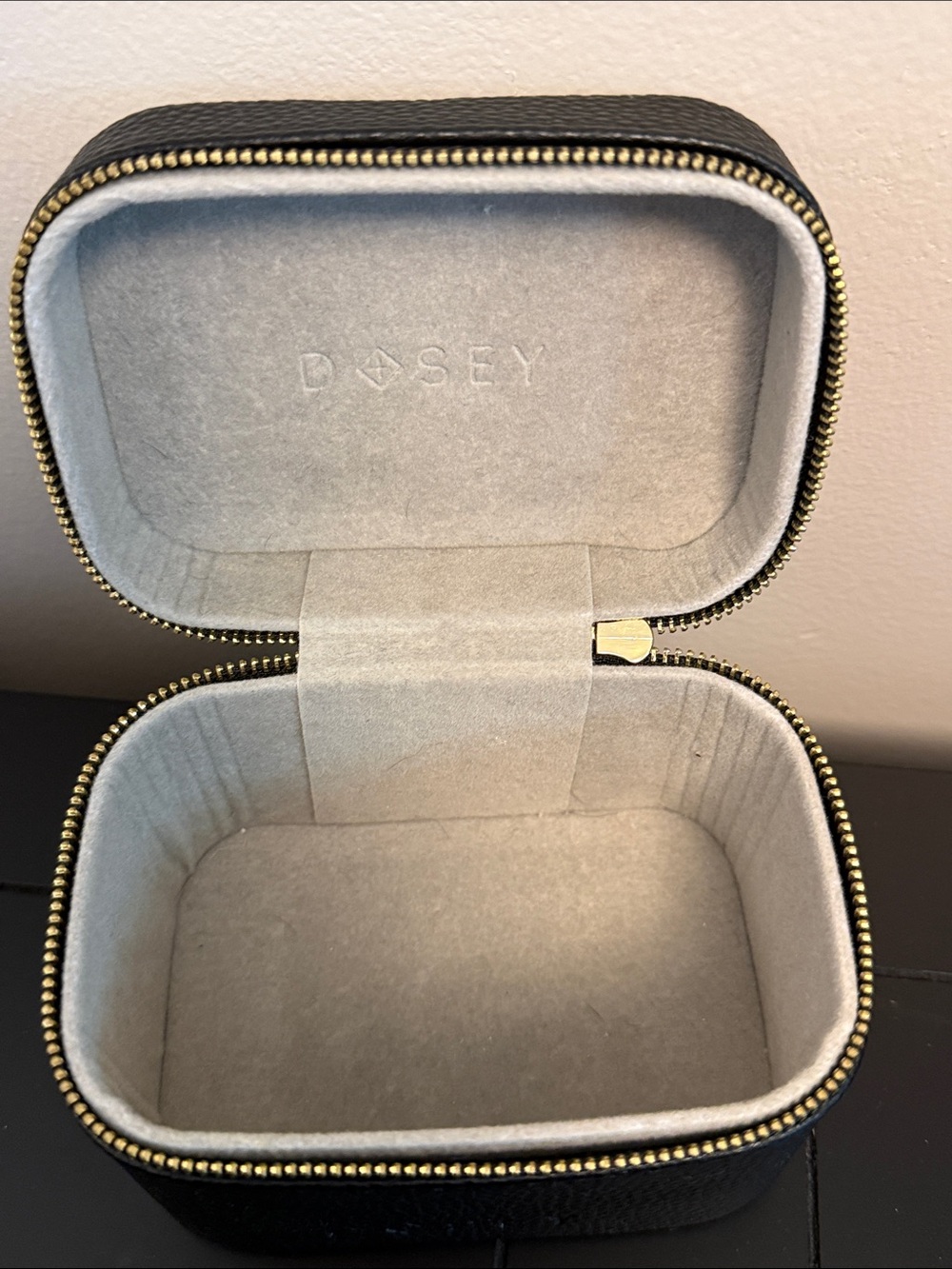 Dosey Travel Pill Organizer Set in Black and Clear - Picture 4 of 4